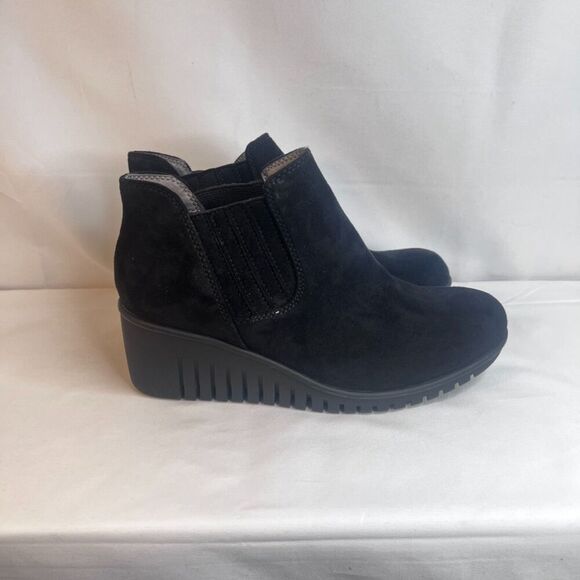 Sofft Euro Soft Black Joslyn Pull On Ankle Bootie Chunky Wedge Size 8M - Picture 5 of 10